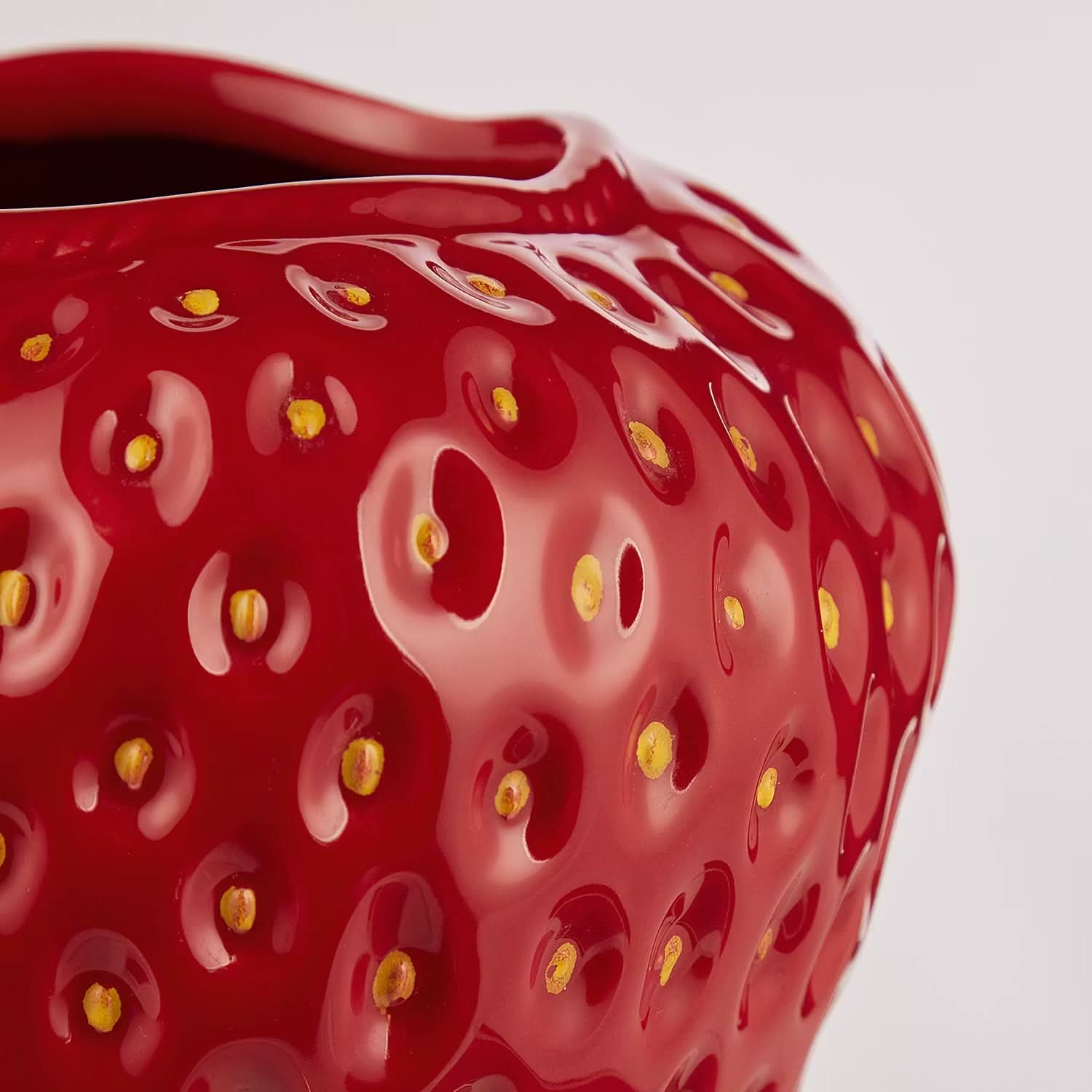 STRAWBERRY Vase
