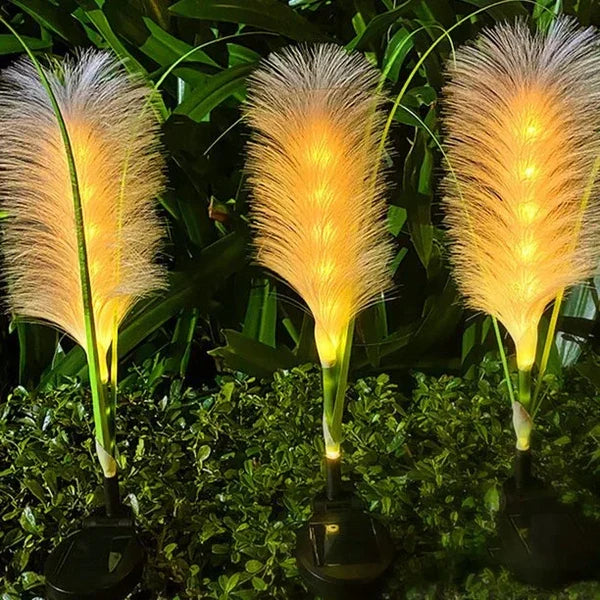 Dekorative Rattan Gartenbeleuchtung – Solar-Lampe im Grasdesign für den Außenbereich