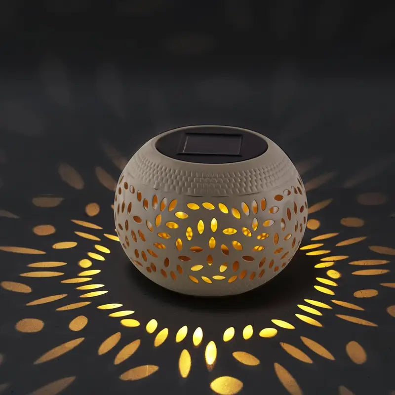Gepunktete Solar-Gartenbeleuchtung – Dekorative Lampe für Außenbereich und Terrasse