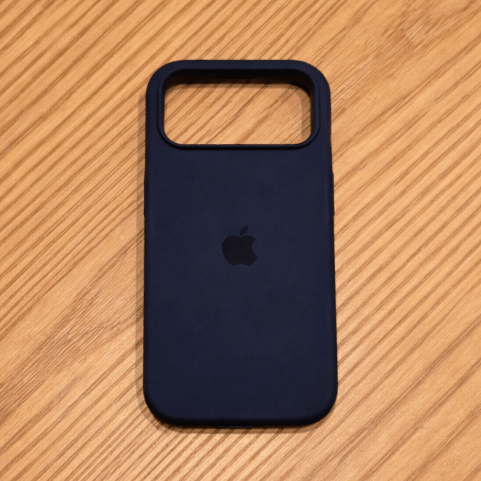 VELVIGUARD – MagSafe-Kompatible Silikonhülle Mit Sanft-Berührung Oberfläche Für iPhone