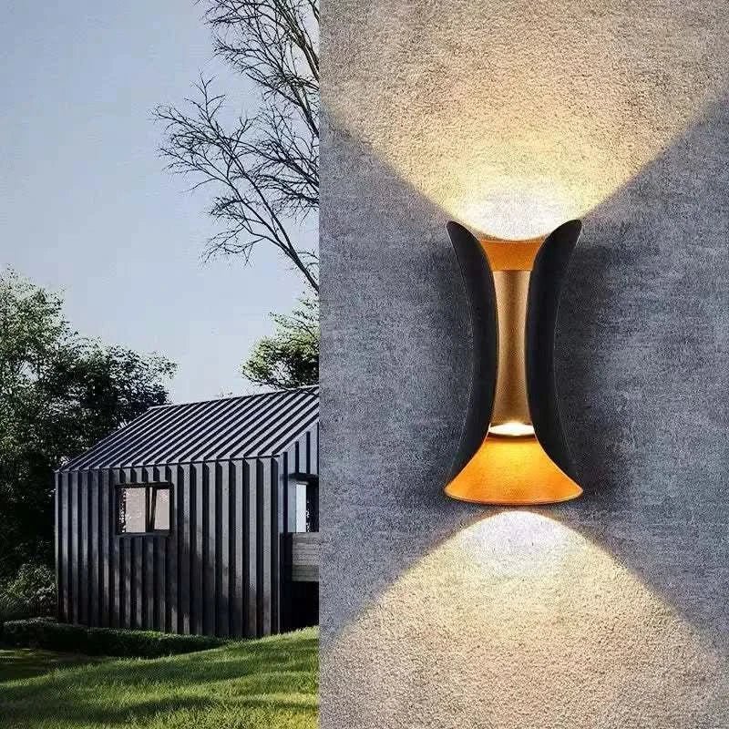 Orr Gebogene Outdoor-Wandleuchte – Gebogene LED-Wandleuchte mit IP65-Schutz