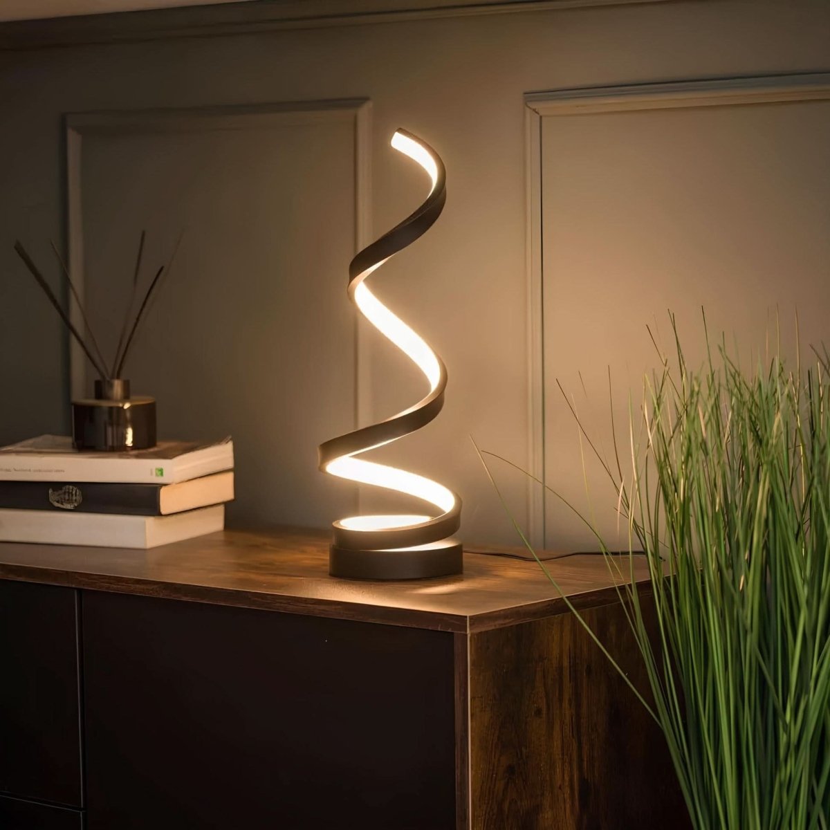 Solana Spirale-Nachtlampe Stilvolle Beleuchtung Für Gemütliche Atmosphäre