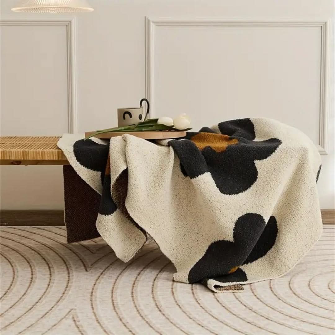 CAS - Gestrickte Decke Mit Blumenmuster