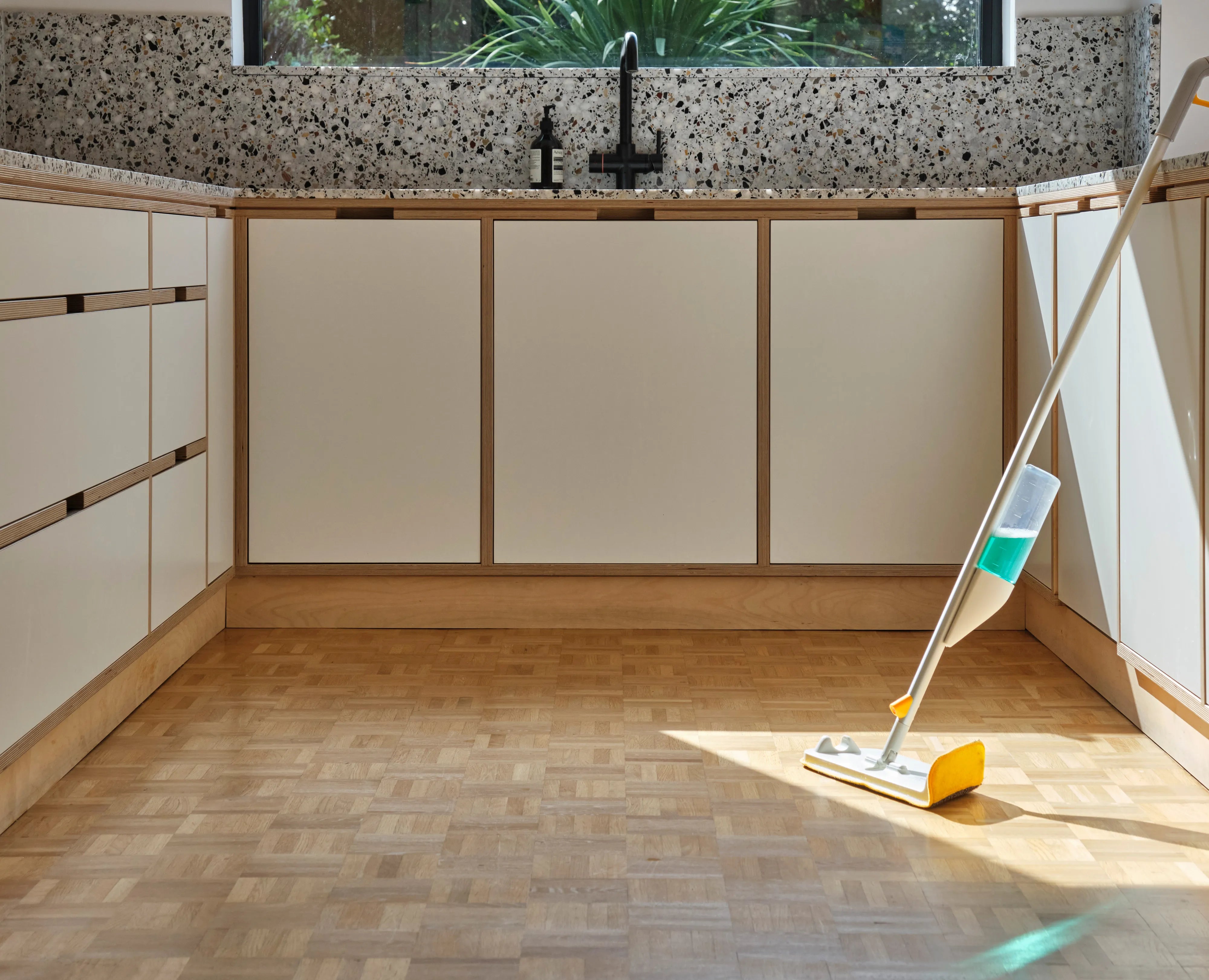 Cleantech 2-in-1 Bodenwischer mit Schrubber, Light Stone