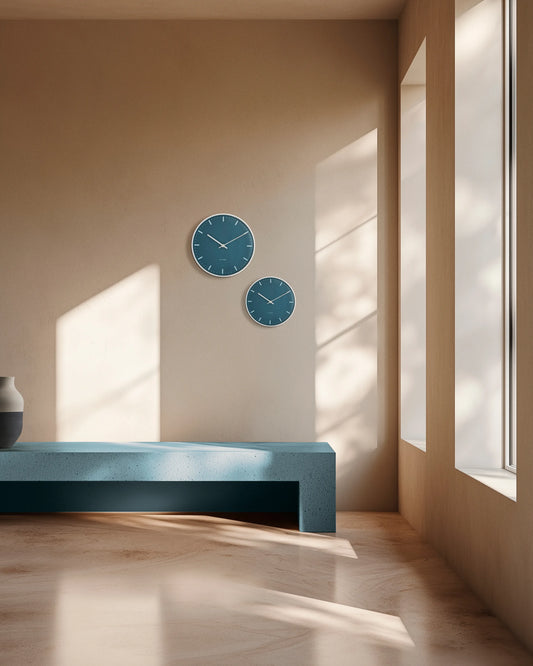Arne Jacobsen City Hall Wanduhr, Blau, Ø21 cm