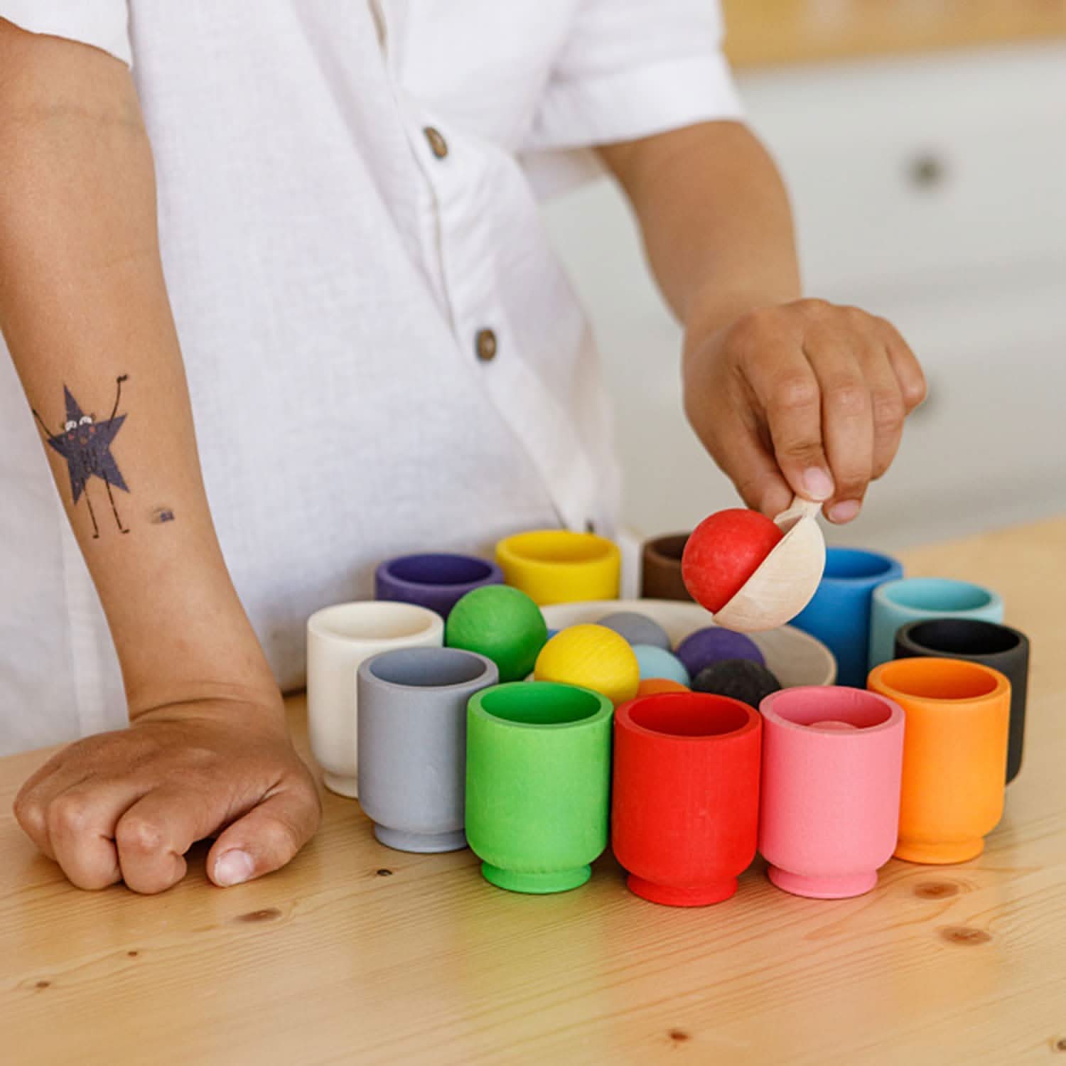 TinkerTots Labor – Farbenfrohes Montessori-Lernspiel Für Kreative Kinder
