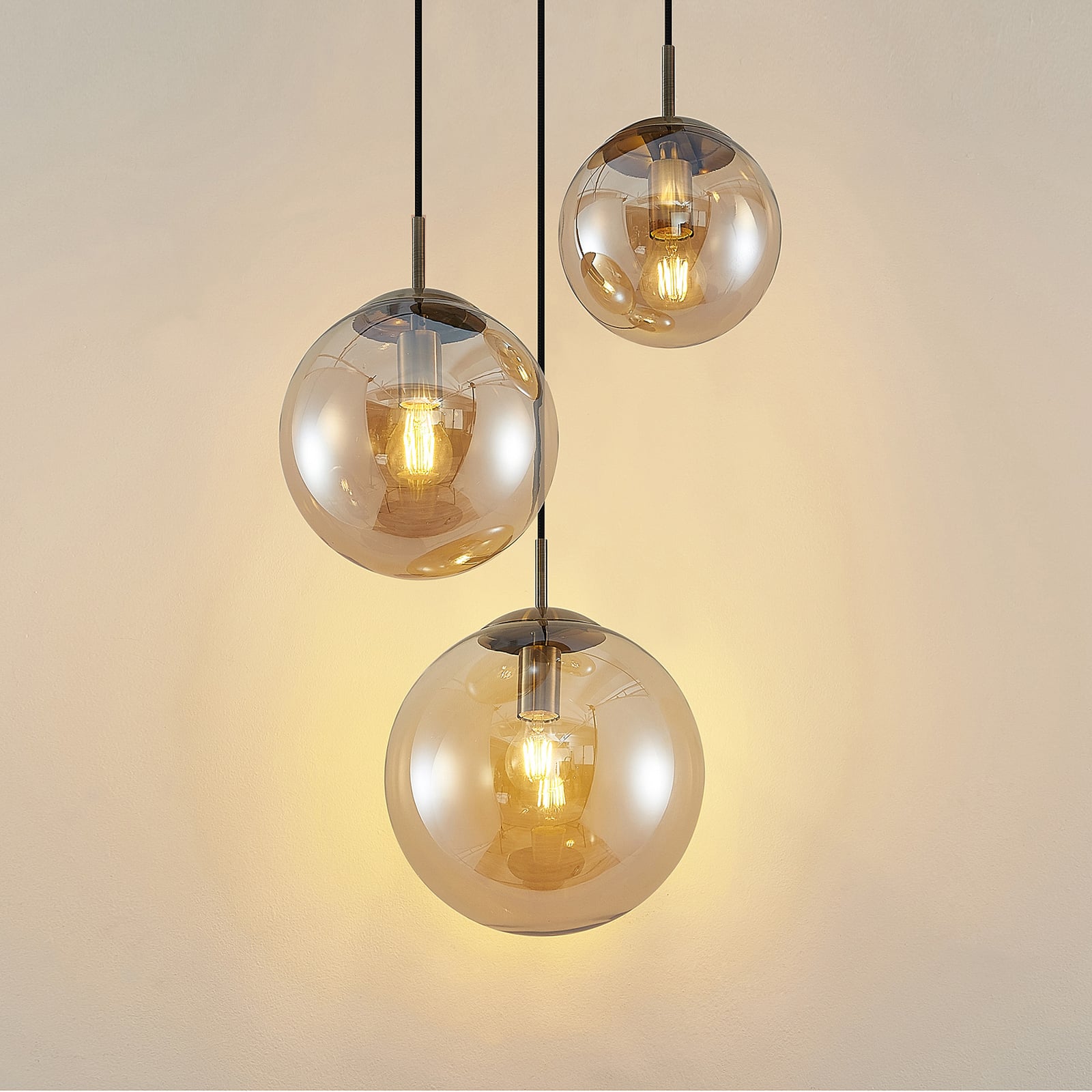 Lindby hanglamp Teeja, amber, 3-lamps, Ø52cm, glas, E27