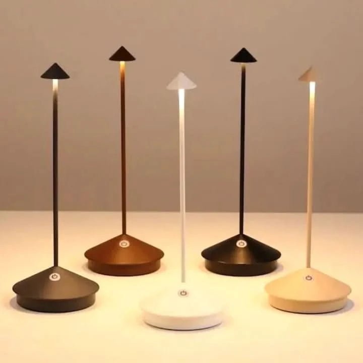 Kabellos Spikelicht – Kabellose, Dimmbare LED-Licht Für Innen- Und Außenbereiche | Wetterfest Design