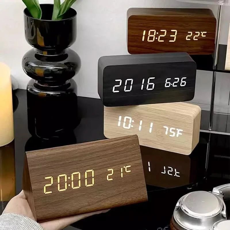 Futura Wecker Holzoptik LED Mit Drei Alarme Temperaturanzeige Einstellbare Helligkeit