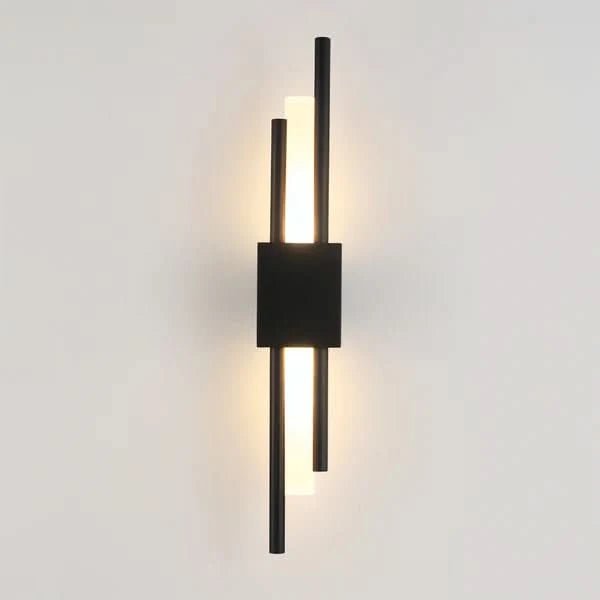 Eleri Lampe Gold-Schwarz Oberfläche Moderne Wandleuchte Raffiniertes Ambiente