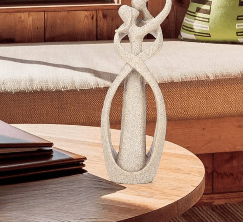 Ewige Umarmung – Abstrakte Skulptur für Liebe & Eleganz