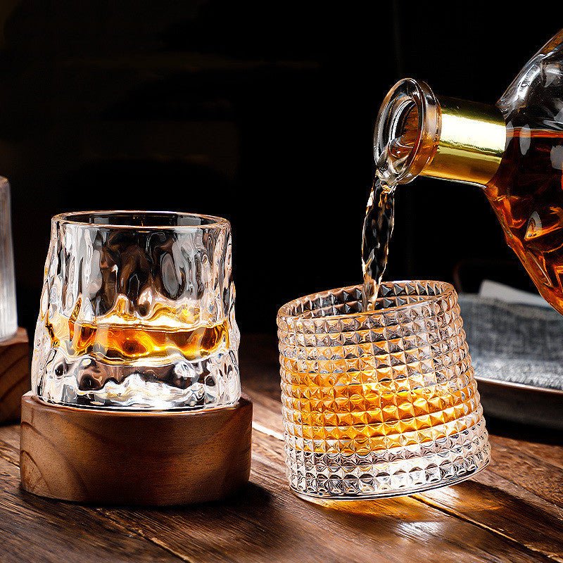 GRANDEUR – Drehende Whiskybecher für elegante Drink-Momente 2