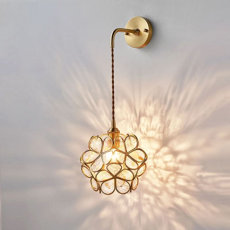 Selene Elegante Glasblumen Kugel Wandleuchte