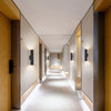 AILA Premium Wandleuchte Aluminium Goldton Modernes Design Elegante Zweifache Lichtfunktion