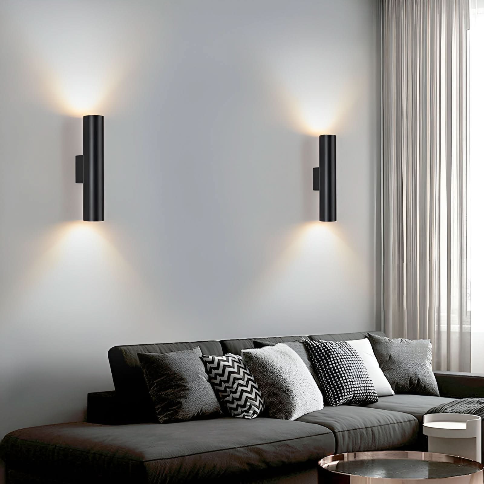 AILA Premium Wandleuchte Aluminium Goldton Modernes Design Elegante Zweifache Lichtfunktion