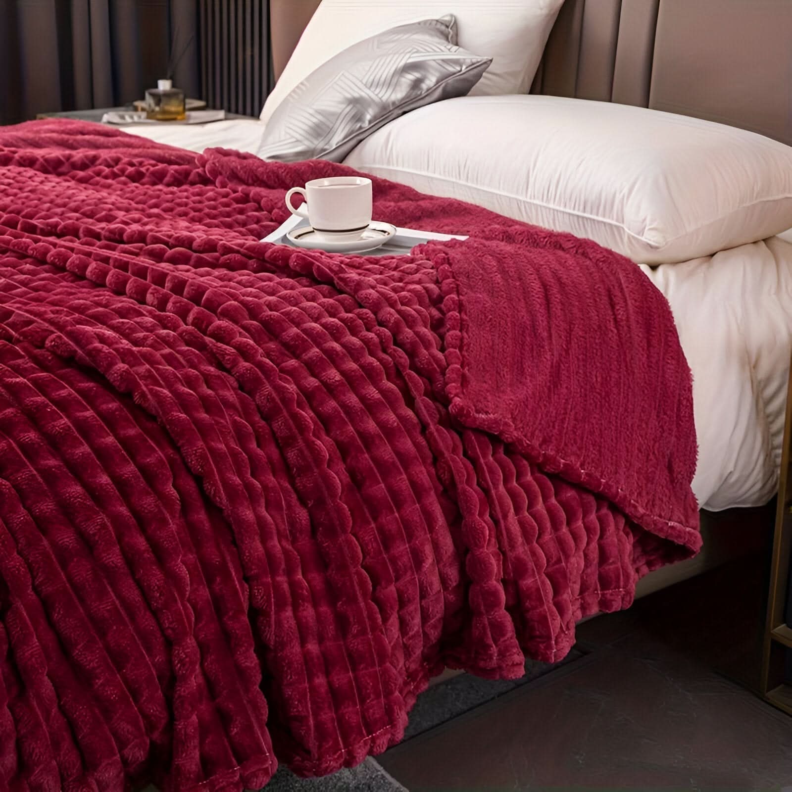 CORALWAVE – Ultra-Weiche Strukturierte Fleece-Decke
