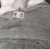 CORALWAVE – Ultra-Weiche Strukturierte Fleece-Decke