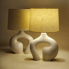 SIA Elegante Minimalistische Kunstharz Lampe Stilvolles Statement-Stück