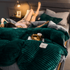 LUXPLUME - Extrem-Warme Winterbettdecke