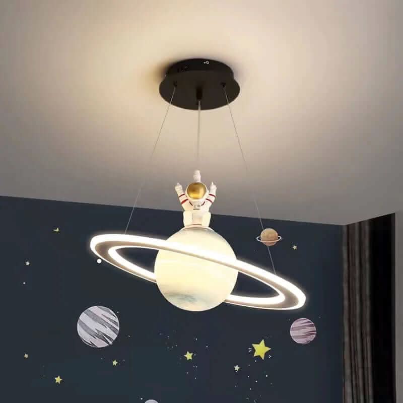 LED Planet Hängende Lampe – Kinderzimmer-Deckenlampe mit Planeten-Design & Sanftem Nachtlicht