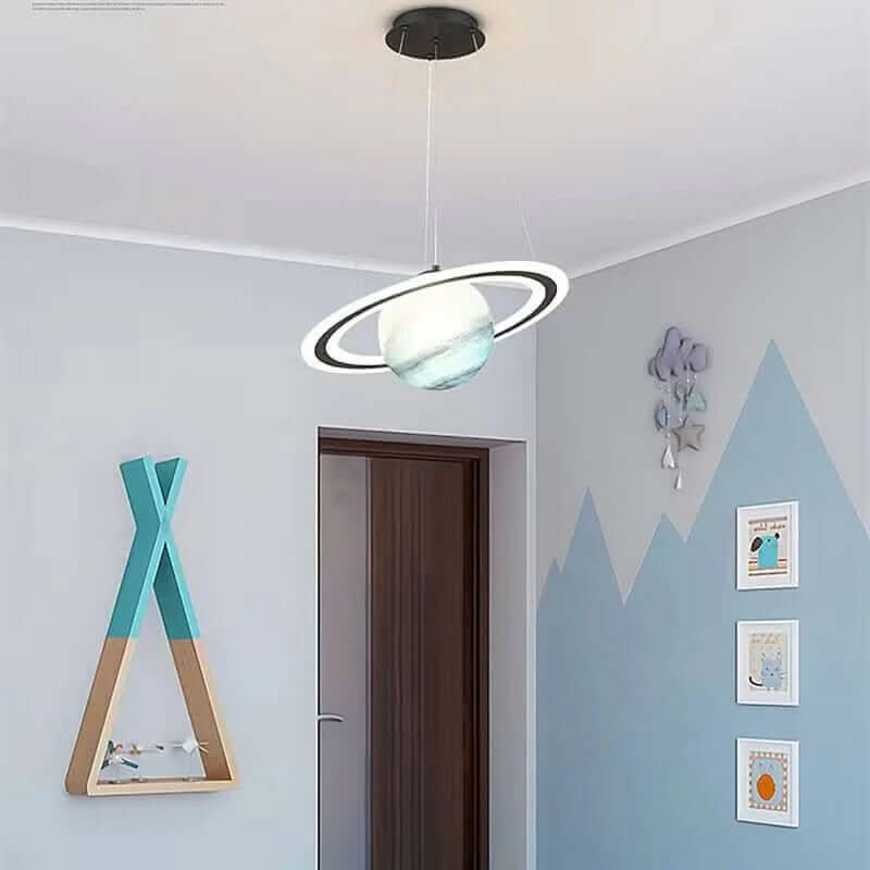 LED Planet Hängende Lampe – Kinderzimmer-Deckenlampe mit Planeten-Design & Sanftem Nachtlicht
