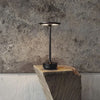 Leuchtend – LED Tischlampe mit Dimmbarem Stimmungslicht & Modernem Design