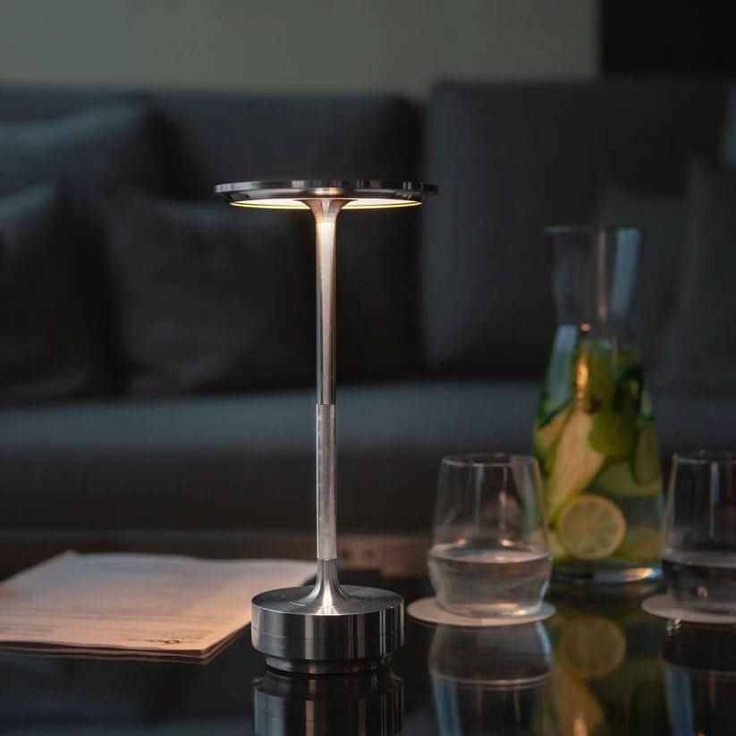 Leuchtend – LED Tischlampe mit Dimmbarem Stimmungslicht & Modernem Design