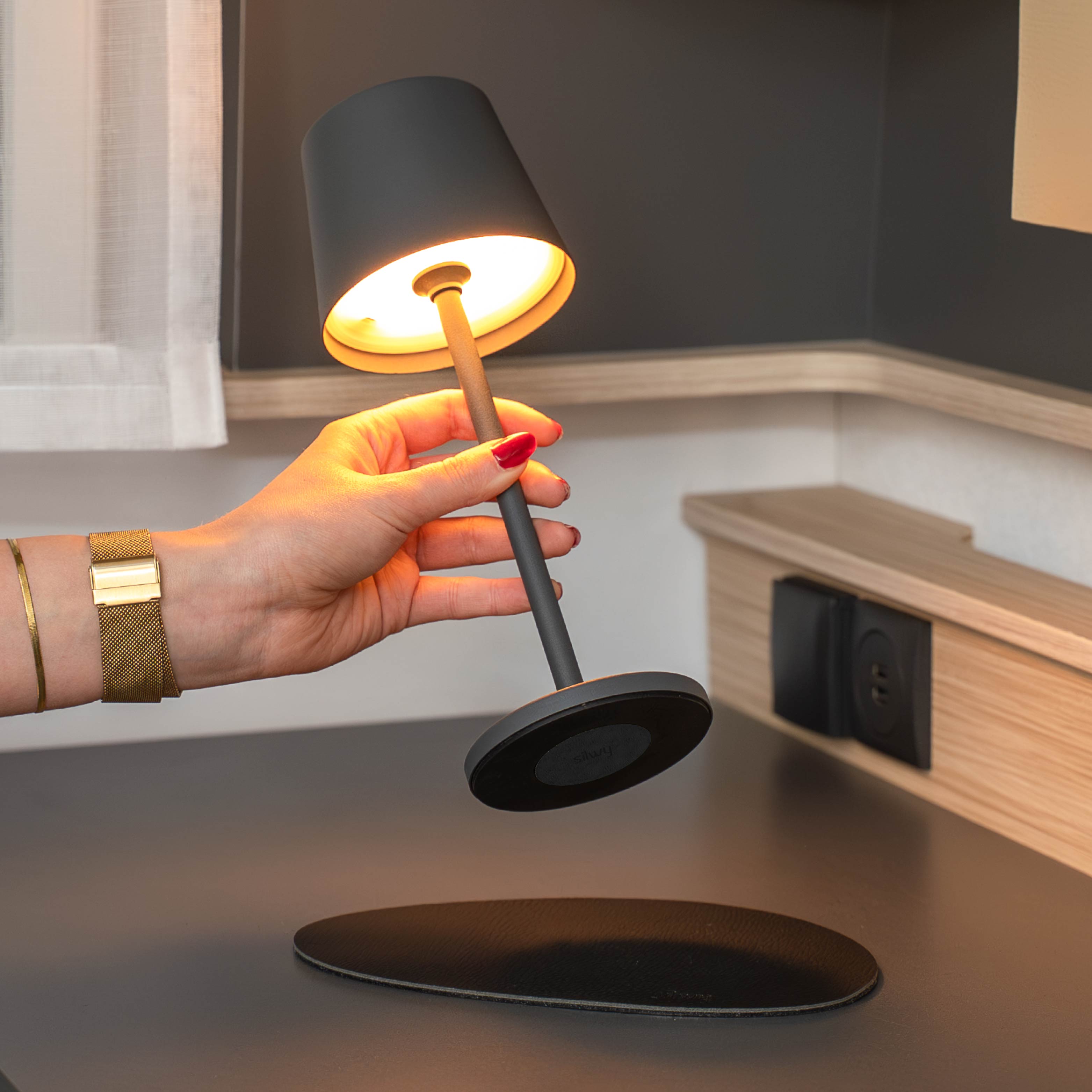 Magnet Light L GREY incl. Placemat