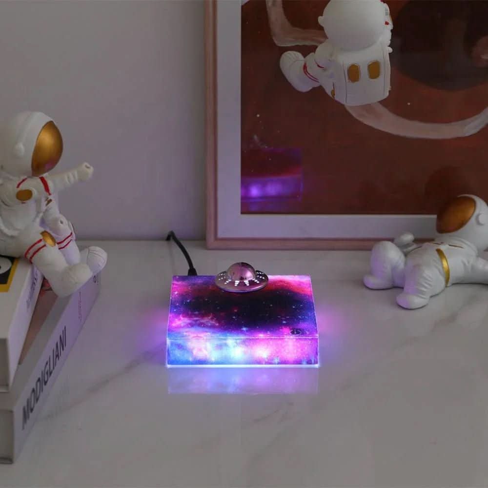 Sternenglanz – Magnetische Lichtdiode Nachtlampe Mit Schwebendem Raumschiff-Design