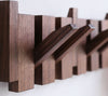 PIANOHANG – Klavier-Inspirierte Wandgarderobe aus Massivholz mit Klappbaren Haken