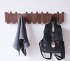 PIANOHANG – Klavier-Inspirierte Wandgarderobe aus Massivholz mit Klappbaren Haken