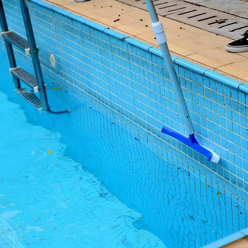 POOLSCRUB – Breite Poolbürste für gründliche und mühelose Poolreinigung 2