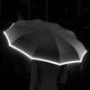 Sturmsicherer Regenschirm mit reflektierender Kante