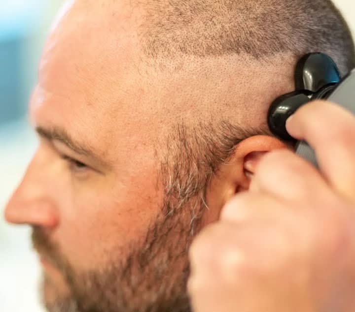 GlattSchliff – 5-in-1 Rasierer Mit Flexiblem Scherkopf Und Zubehör