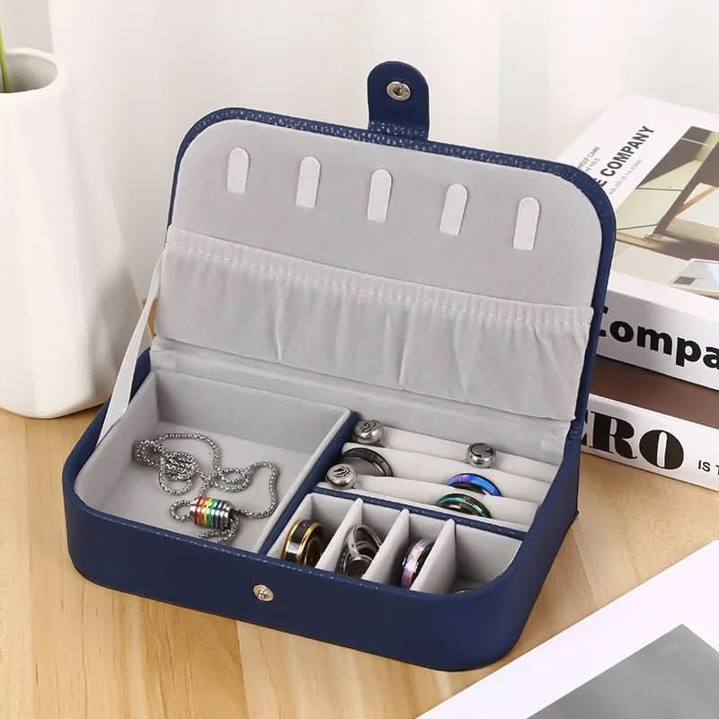 AuriCase – Mini Schmuckbox aus Velours für Reisen & Aufbewahrung