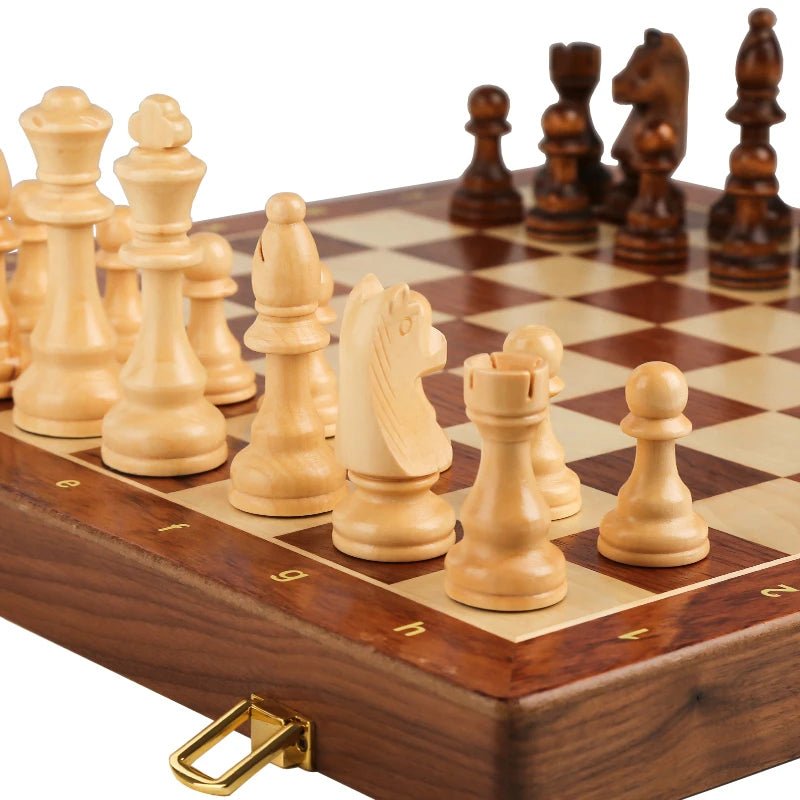 WALNORIS – Premium-Schachset aus Holz mit klassischem, klappbarem Walnussholzbrett 5
