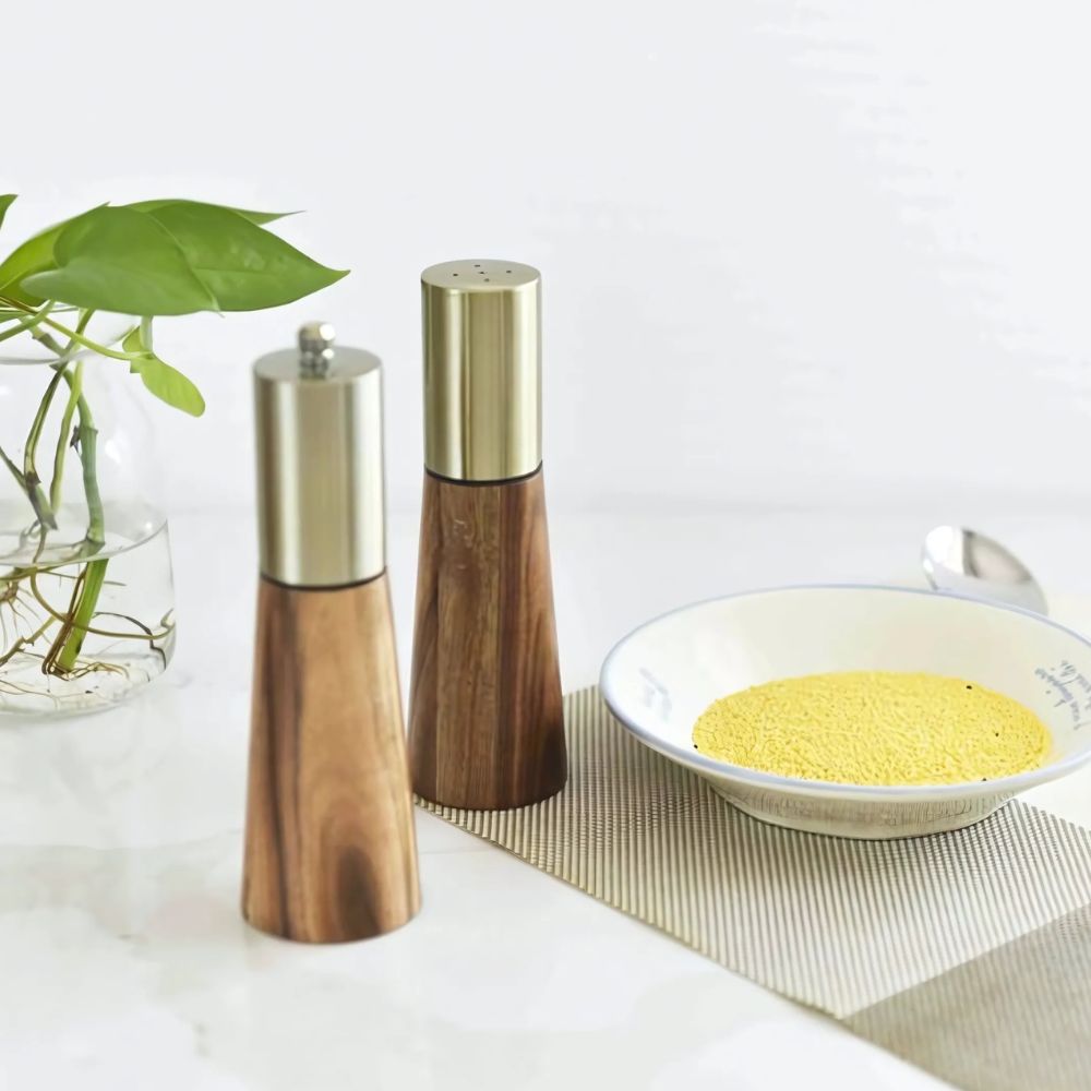 WOODSPICE – Salzstreuer & Pfeffermühle Duo-Set aus Holz 1