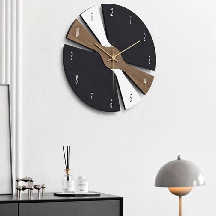 ZAVARA Fragmentierte Zeitmesser Wanduhr Modernes Holzdesign Präzise Zeitmessung