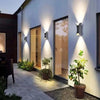 Orr Gebogene Outdoor-Wandleuchte – Gebogene LED-Wandleuchte mit IP65-Schutz