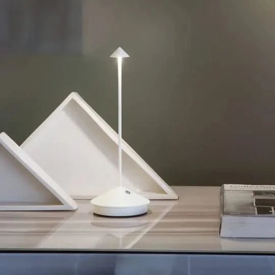 Kabellos Spikelicht – Kabellose, Dimmbare LED-Licht Für Innen- Und Außenbereiche | Wetterfest Design