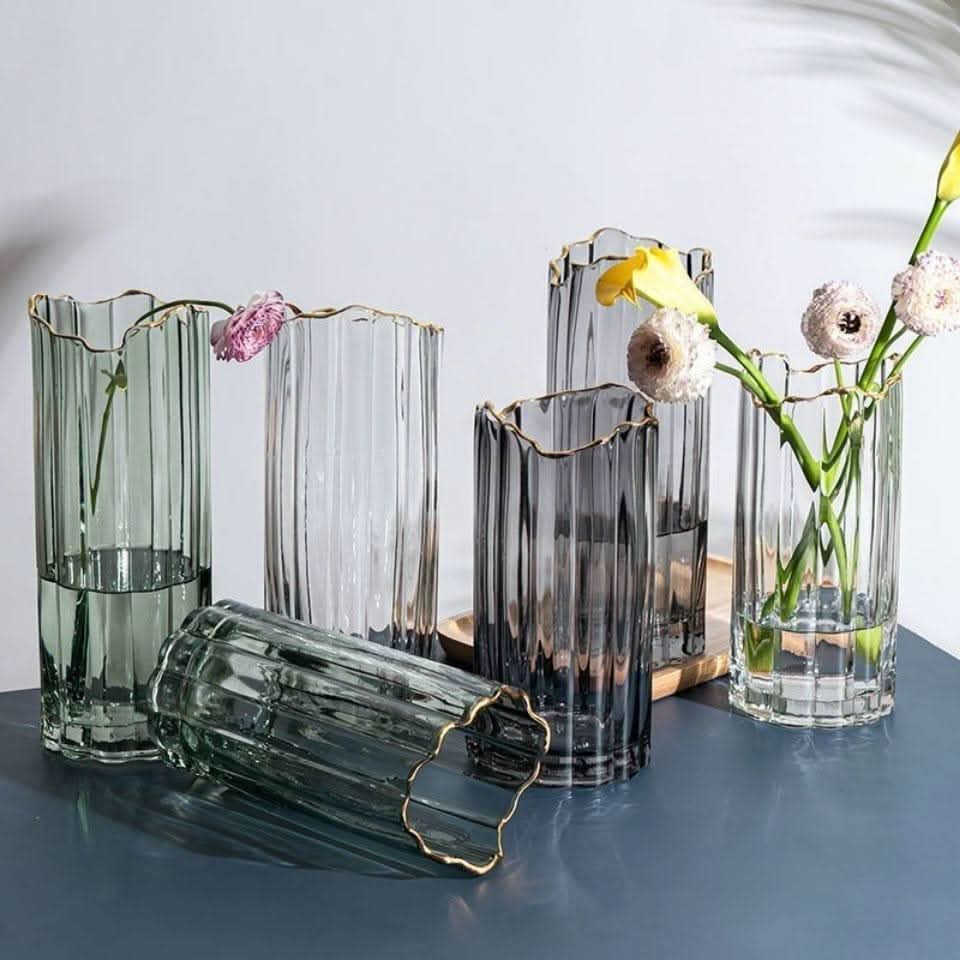 CASSINA – Elegante Keramikvase Für Stilvolle Wohnräume