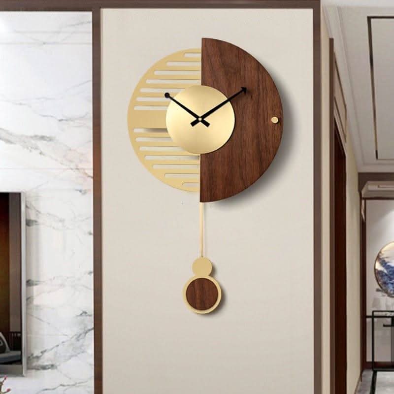 CHANCELLE Pendeluhr Halbmond-Design Holz Bambus Raum Eleganz Charme
