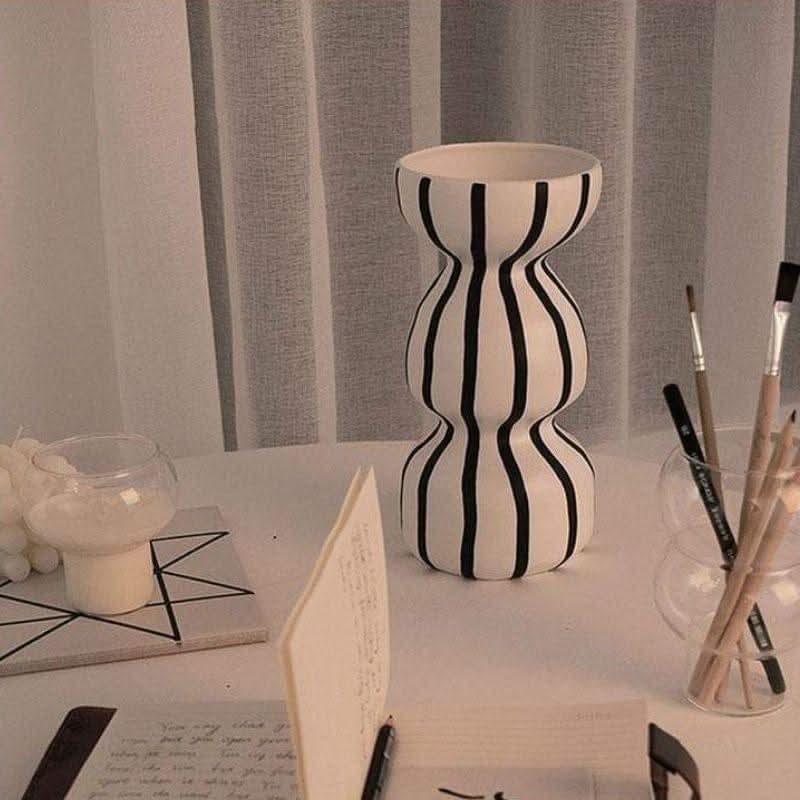 HANAMI – Elegante Keramikvase Für Stilvolle Räume