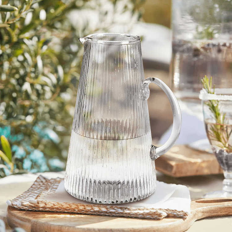 Krug Caleza – Eleganter Wasserkrug aus Klarglas