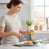 SnackGenie – 2-In-1 Obstschneider mit integrierter Gabel für frische Snacks