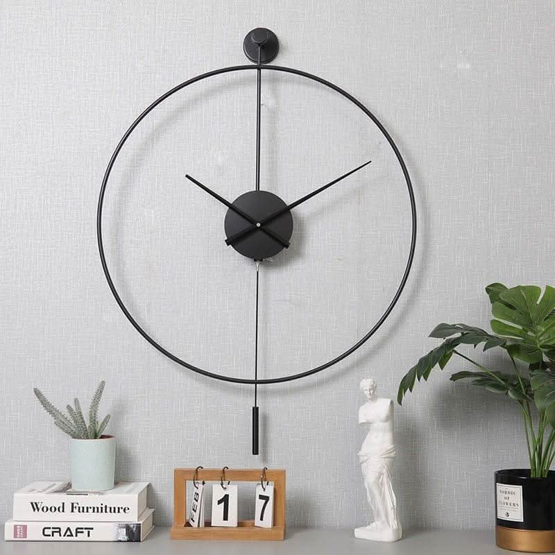 Asteroid – Moderne Wanduhr