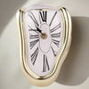 Cali - Surrealistische Tropfende Wanduhr