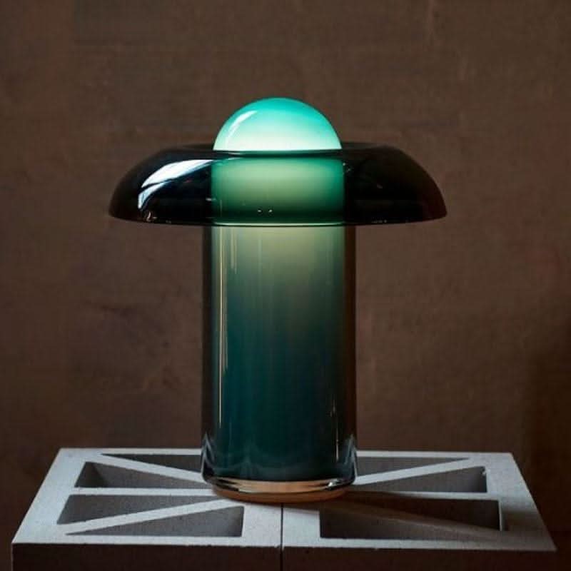 VERRONA – Künstlerische Metall-Tischlampe