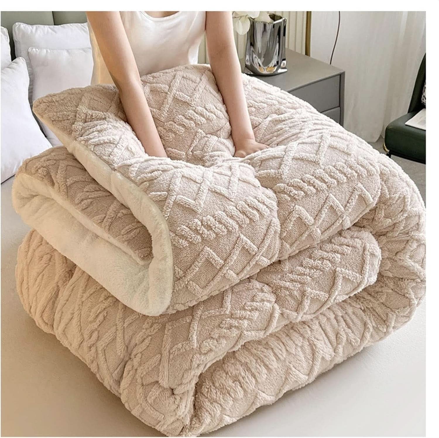 Cole - Plüschige Sherpa-Decke