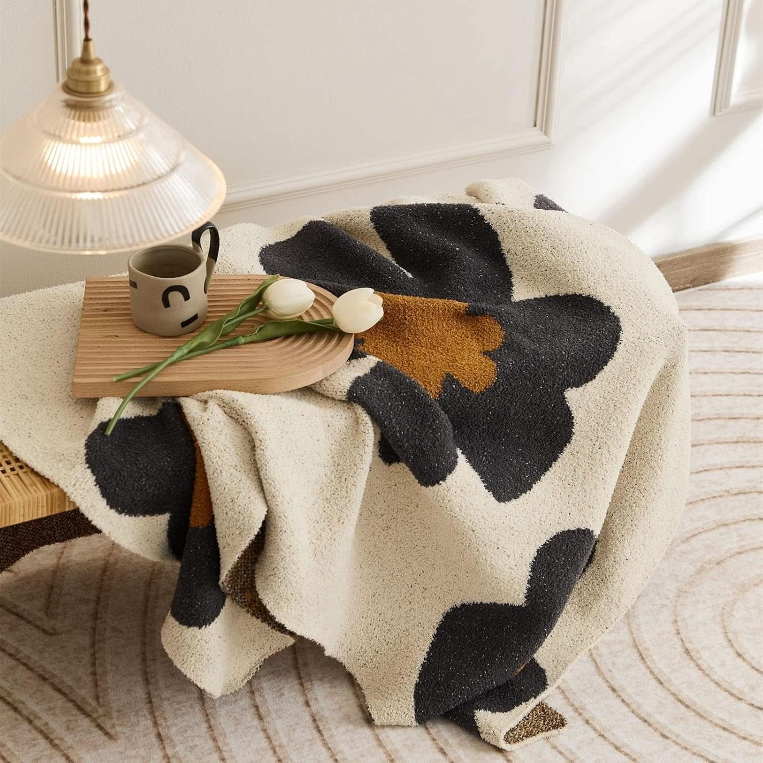 CAS - Gestrickte Decke Mit Blumenmuster